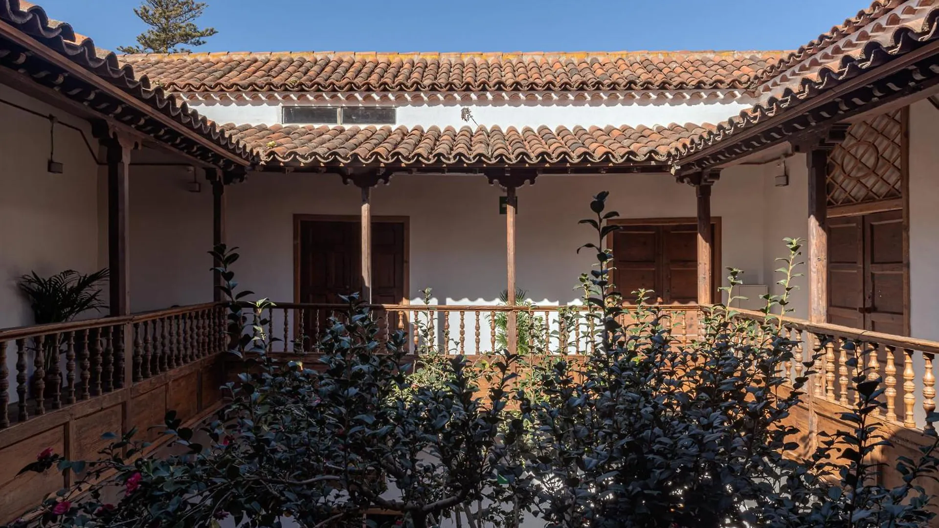 La Casa De La Camelia Hotel La Laguna  Spain